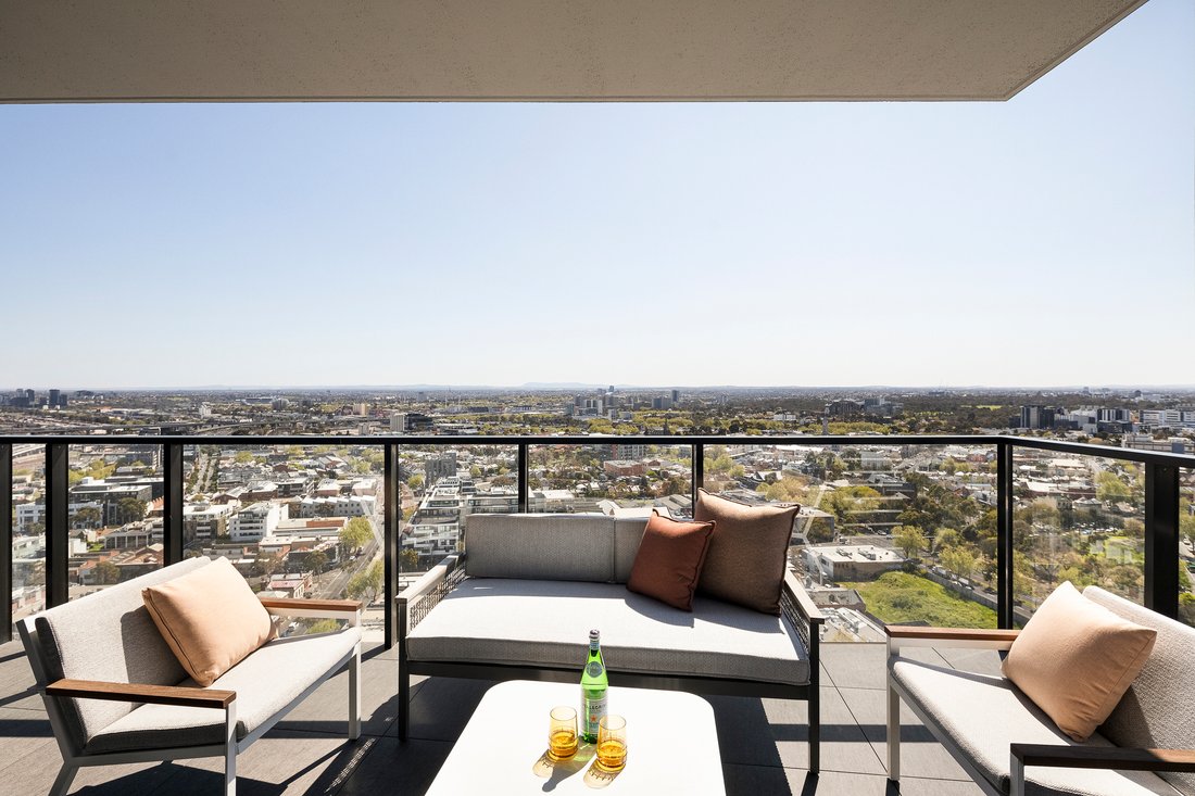 Curated visual reference: Visual Reference: Impeccably Designed Sub Penthouse In West Melbourne Victoria