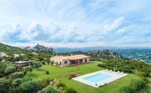 Villa à Arzachena, Sardaigne, Italie 1
