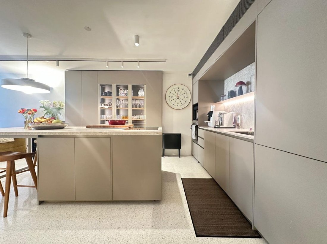 Apartment in Tel Aviv-Yafo, Tel Aviv District, Israel 1 - 15236298