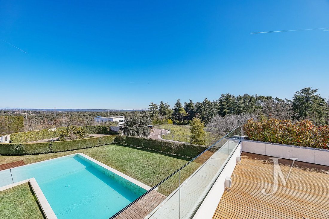 Villa in Moncloa-Aravaca, Madrid, Spain 1 - 15238254