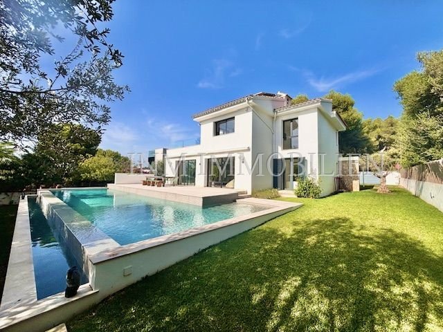 Villa in Bendinat, Balearic Islands, Spain 1 - 15237442