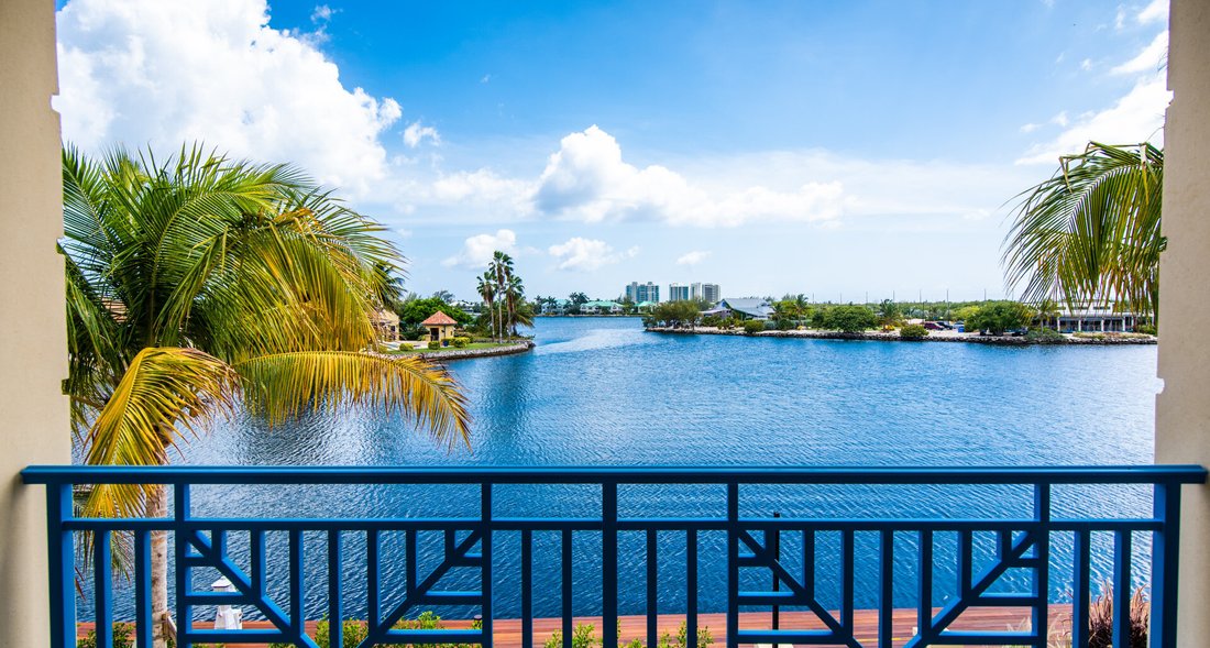 Apartment in West Bay, West Bay, Cayman Islands 1 - 15238913