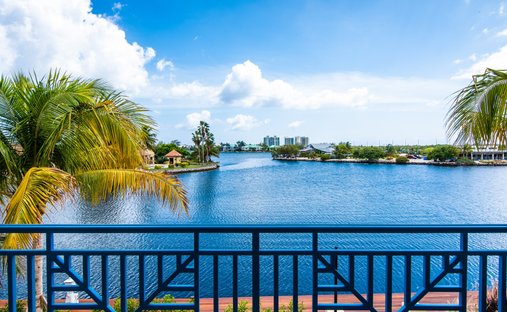 Appartamento a West Bay, West Bay, Isole Cayman 1