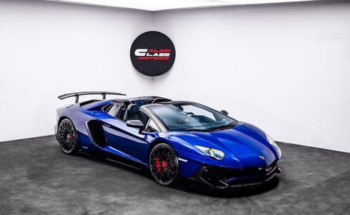 2016 Lamborghini Aventador SV  in Dubai, United Arab Emirates 1