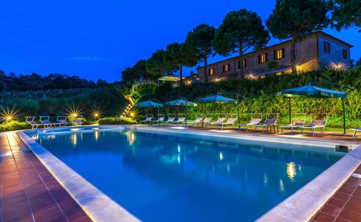 Casa di campagna a Montepulciano, Toscana, Italia 1