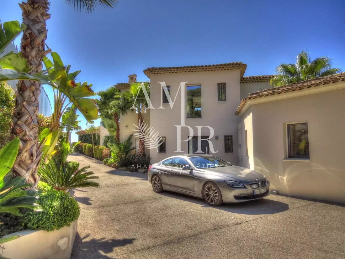 Villa in Cannes, Provence-Alpes-Côte d'Azur, France 5 - 10877589
