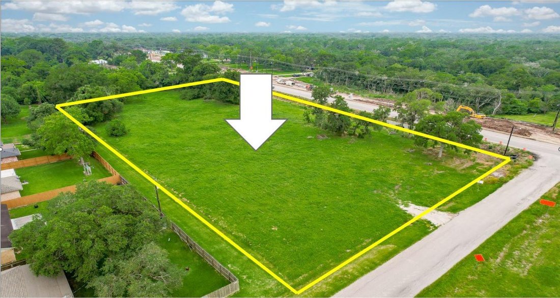 House in West Columbia, Texas, United States 1 - 15238477