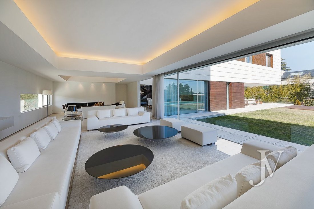 Villa in Moncloa-Aravaca, Madrid, Spain 4 - 15238254