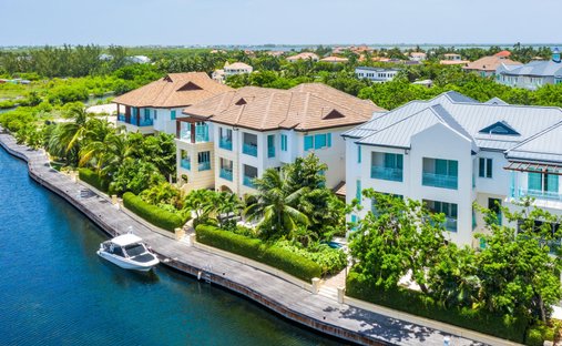 Apartment in West Bay, West Bay, Cayman Islands 1