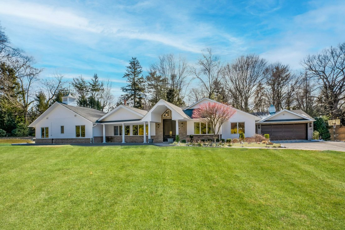 House in Port Washington, New York, United States 1 - 15236568