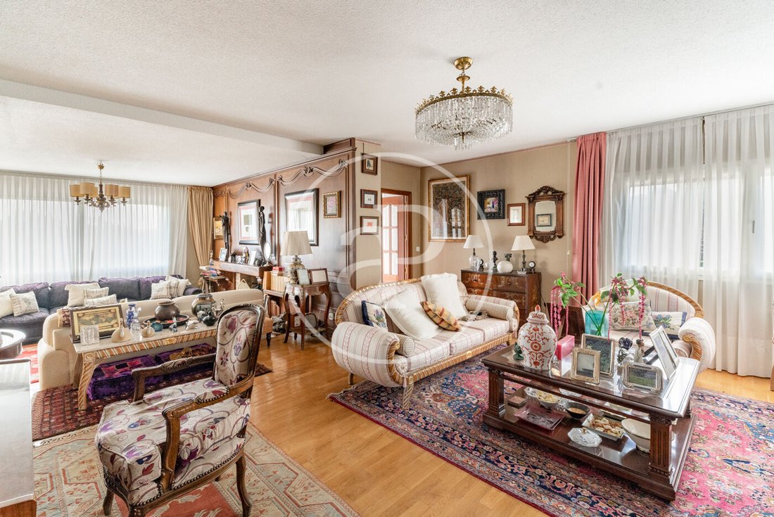 Villa in Las Rozas de Madrid, Community of Madrid, Spain 2 - 15238156