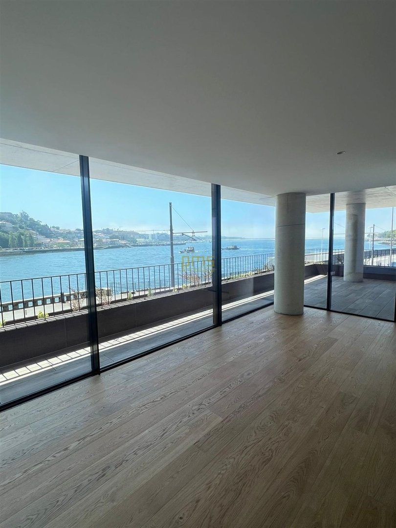 Apartment in Lordelo do Ouro e Massarelos, Porto District, Portugal 2 - 15238313