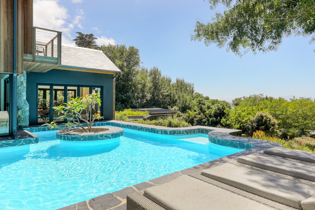 Estate in Witteboomen, Silverhurst, Cape Town 4 - 15238796
