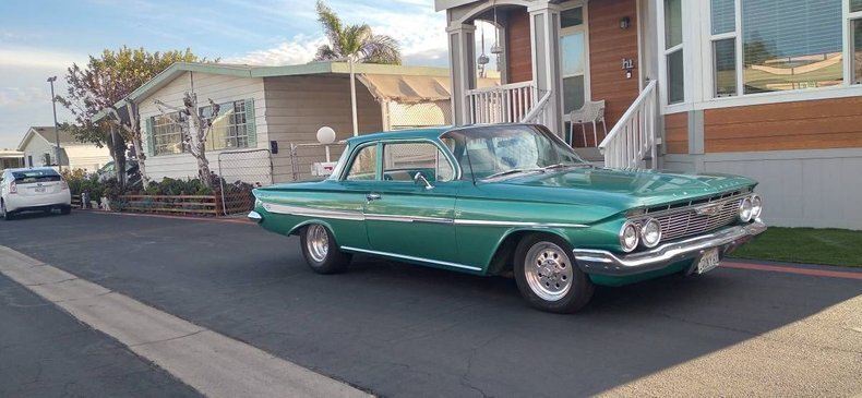 Coupe in Glendale, United States 1 - 15237858