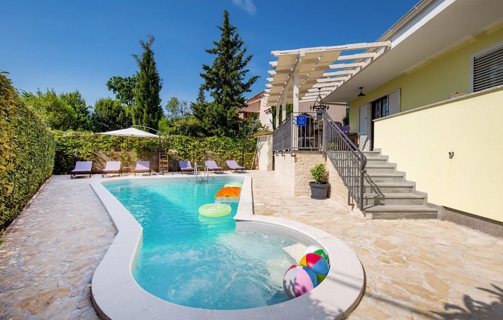 Villa in Grad Opatija, Primorje-Gorski Kotar County, Croatia 2 - 15234901