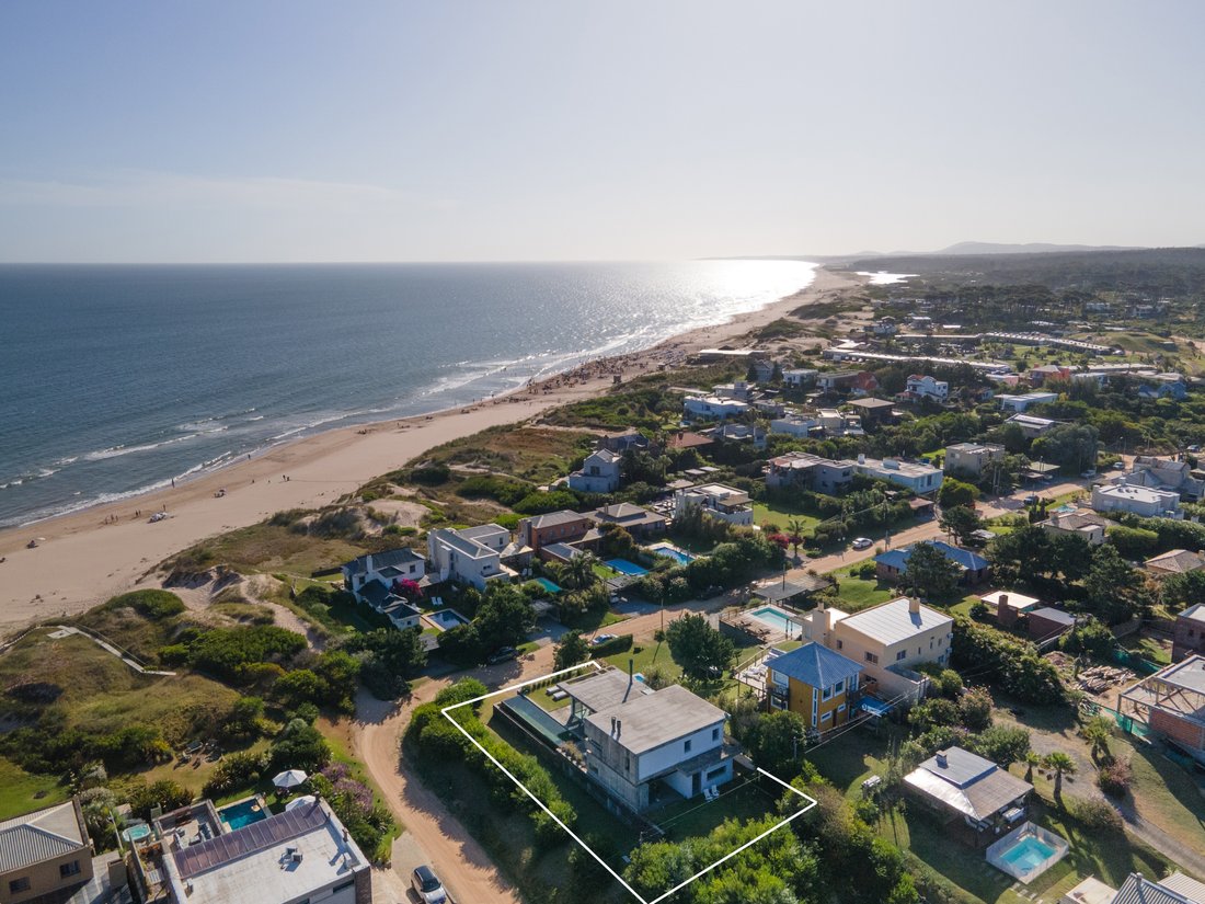 Townhouse in Punta Ballena, Maldonado Department, Uruguay 1 - 15237800