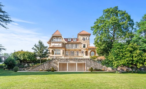 House in Montreux, Vaud, Switzerland 1