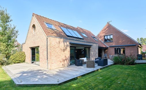House in Halluin, Hauts-de-France, France 1
