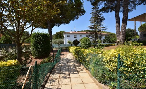 Villa à Begues, Catalogne, Espagne 1