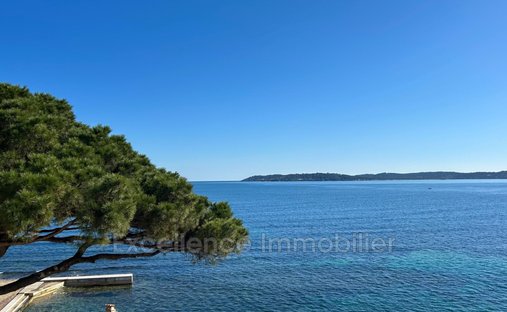 Apartment in Ville-Les Saquedes-Le Bouillonnet, Sainte-Maxime, France 1