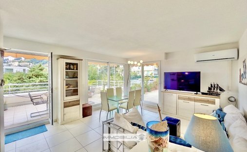 Apartment in Menton, Provence-Alpes-Côte d'Azur, France 1