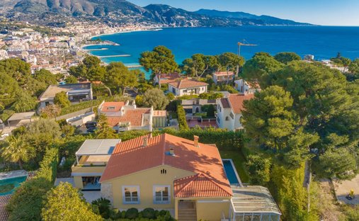 Villa in Cabbe-Saint Roman, Roquebrune-Cap-Martin, France 1