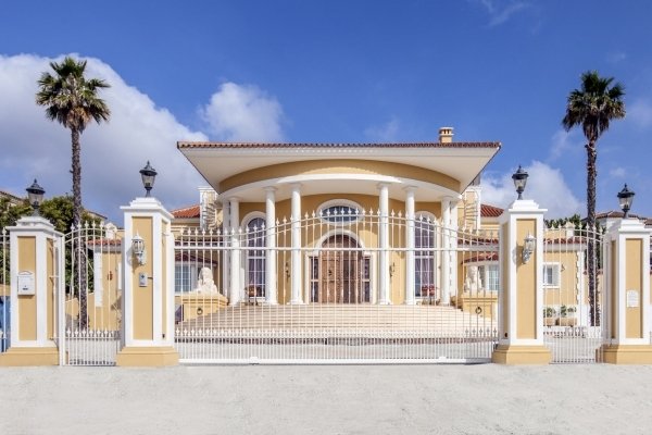 Villa in Sotogrande, San Roque, Andalusia 2 - 15240073