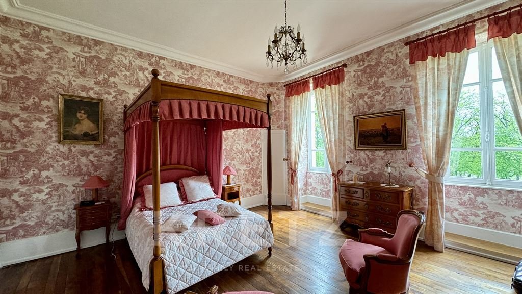 A Timeless Château’s Whisper: 30 Hectares of Auvergne’s Enchanted Solitude
