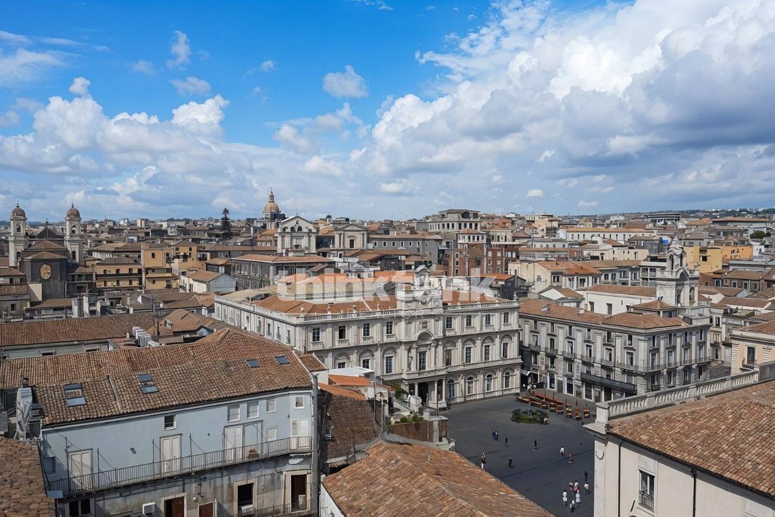 Apartment in Historic Center, Catania, Italy 1 - 15244308