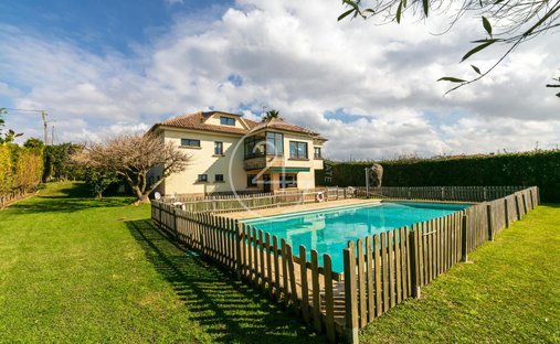 Villa in A Pereira, Spain 1