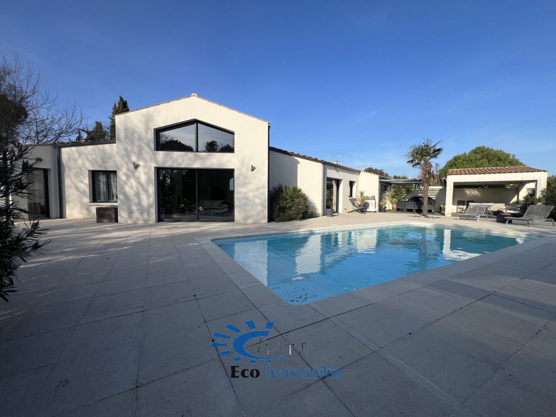 House in La Jarrie, Nouvelle-Aquitaine, France 2 - 15244143