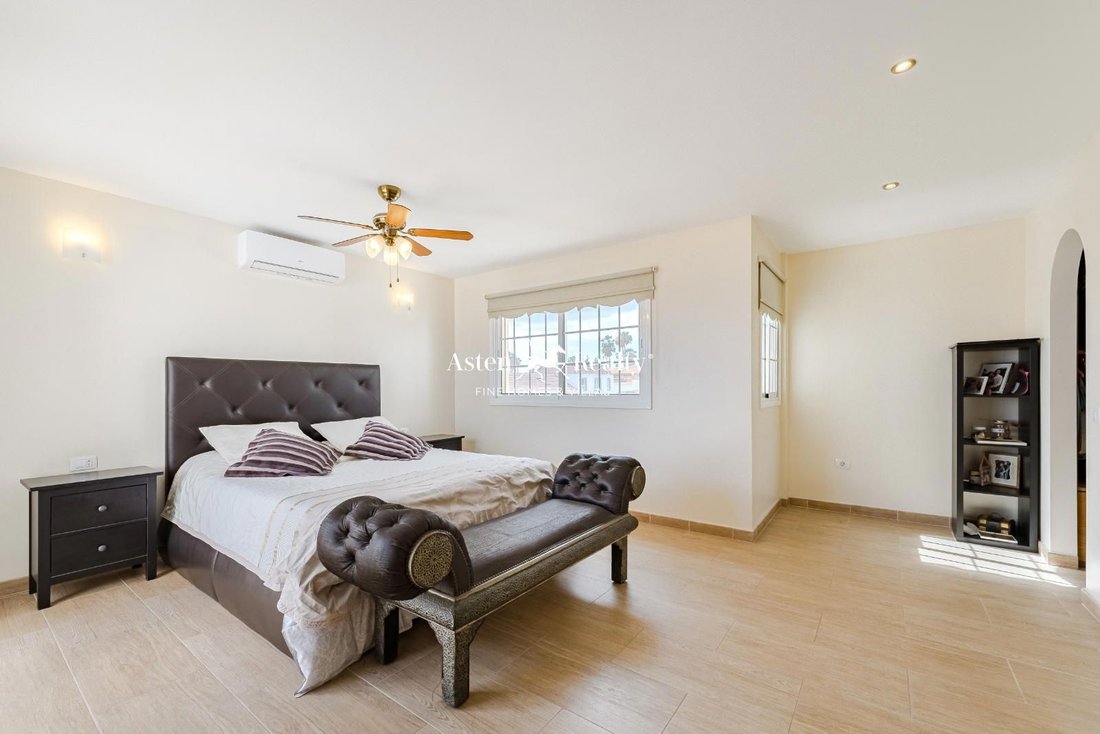 Villa in San Miguel de Abona, Canary Islands, Spain 5 - 15244236