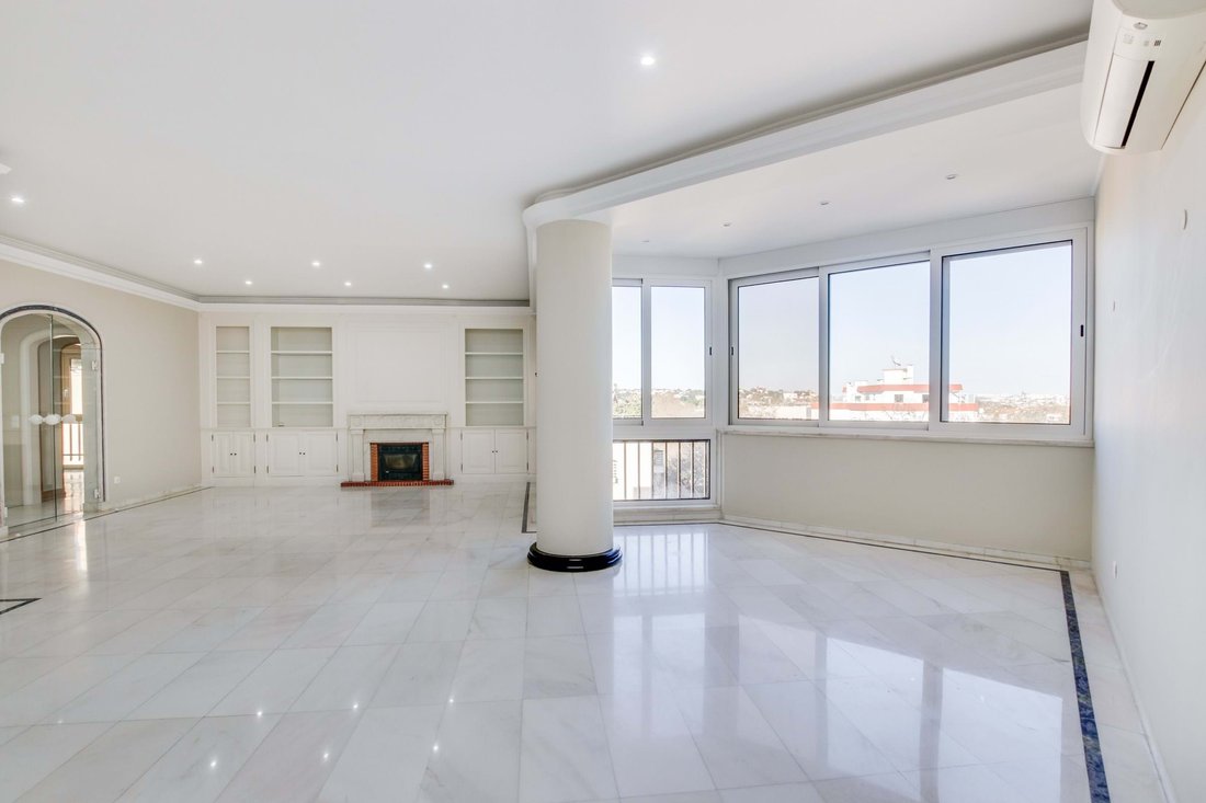 Apartment in Cascais e Estoril, Lisbon, Portugal 1 - 15242133