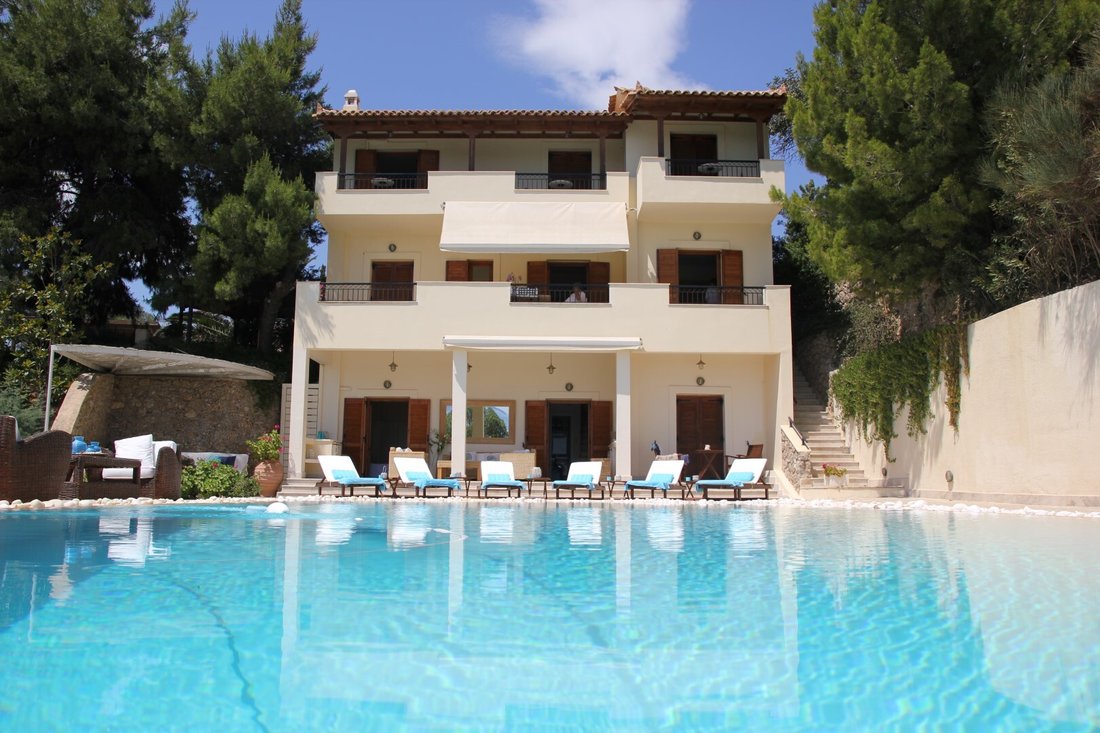 Villa in Koinotita Kranidiou, Kranidi, Greece 3 - 15243009