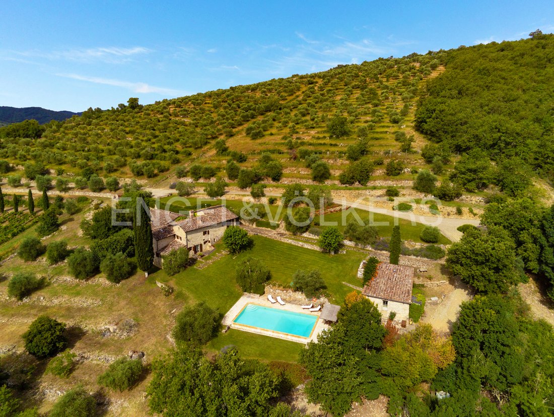 Maisons de campagne à Radda in Chianti, Toscane, Italie 1 - 14386756