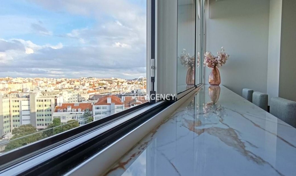 Lisbon Luxury Apartment for Sale | $1,965,045 | 392 m2 - Lisbon Penthouse Apartment For Sale