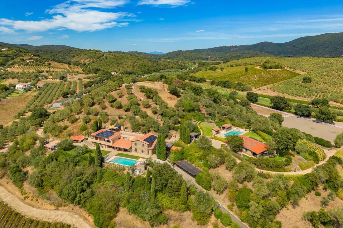 House in Castle of Castiglione, Castiglione della Pescaia, Tuscany 1 - 14574664