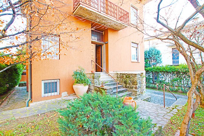 Villa in Saint Lucia, Bergamo, Italy 4 - 15244633