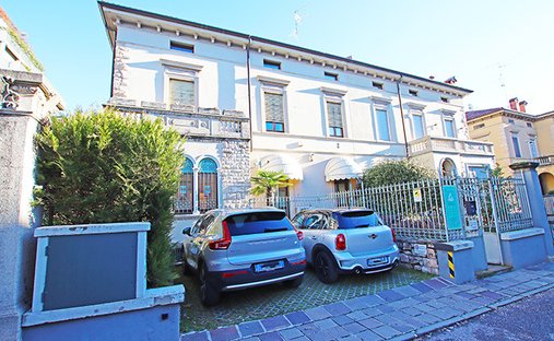 Apartment in Borgo Pignolo District, Bergamo, Italy 1