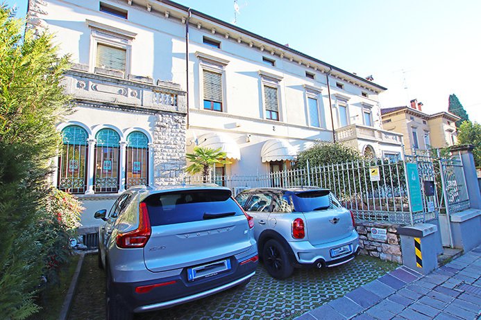 Apartment in Borgo Pignolo District, Bergamo, Italy 2 - 15244582