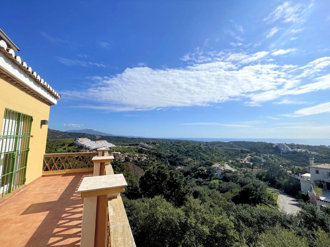 Villa in Estepona, Andalusia, Spain 1 - 15233881