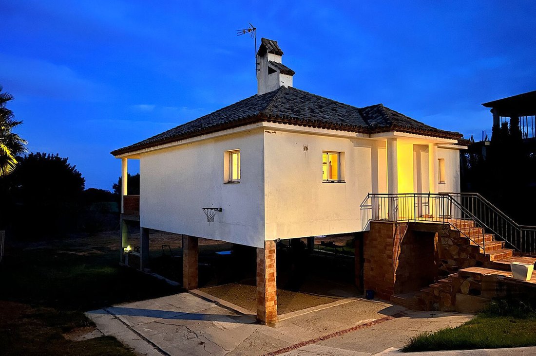Villa in Estepona, Andalusia, Spain 5 - 13949062