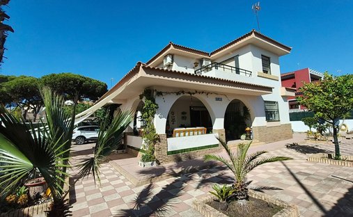 Chalet in Lepe, Andalusia, Spain 1