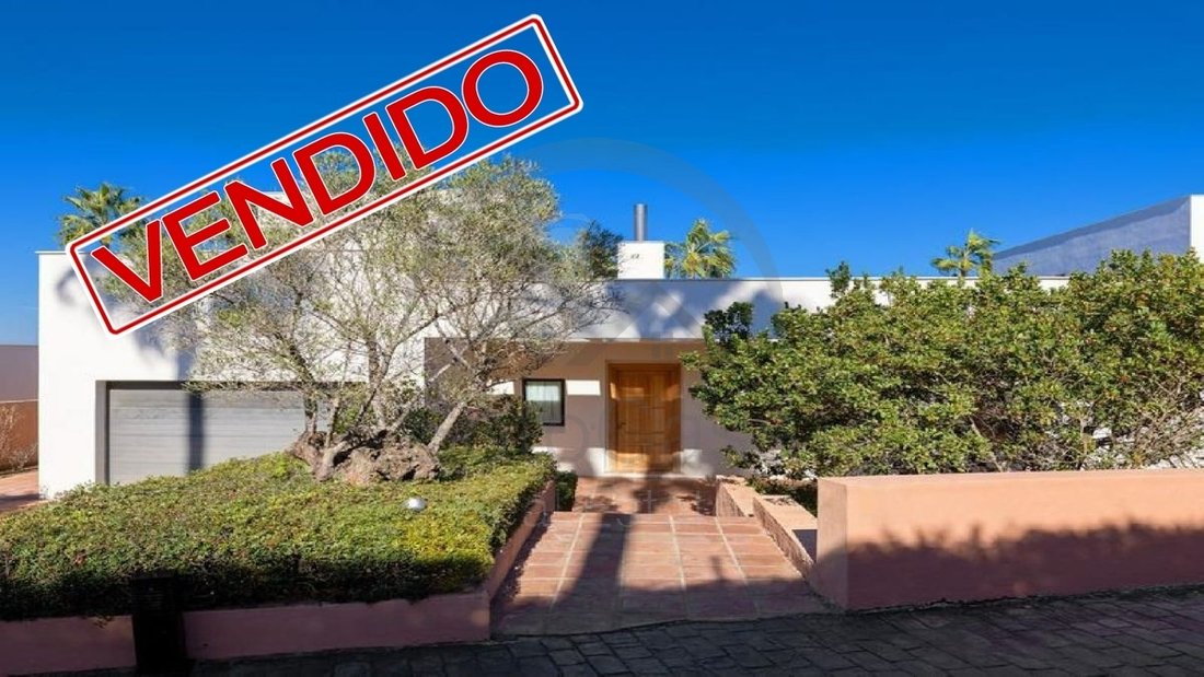 Villa in Sotogrande, San Roque, Andalusia 1 - 14817362