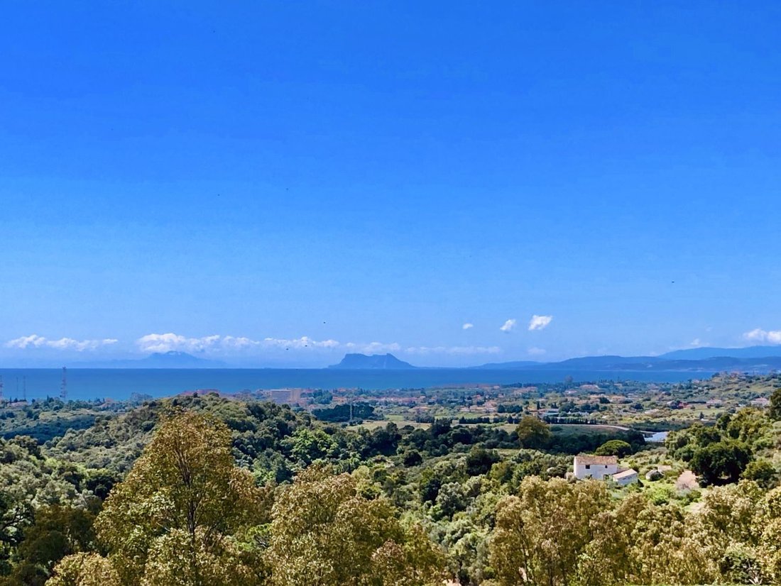Terreno en Estepona, Andalucía, España 1 - 15248034