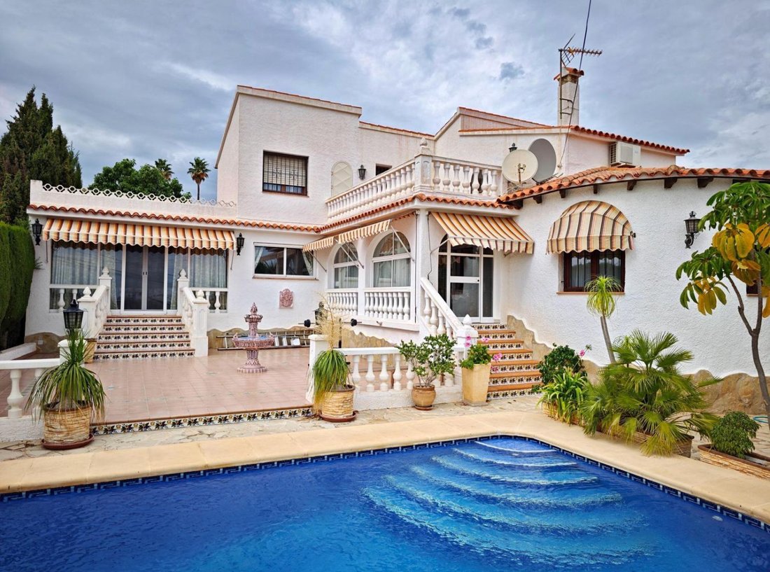 Villa in Calp / Calpe, Valencian Community, Spain 4 - 12833894