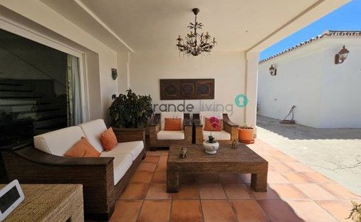 Finca in San Martin del Tesorillo, Andalusia, Spain 1