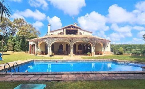 Villa in Sotogrande, San Roque, Andalusia 1