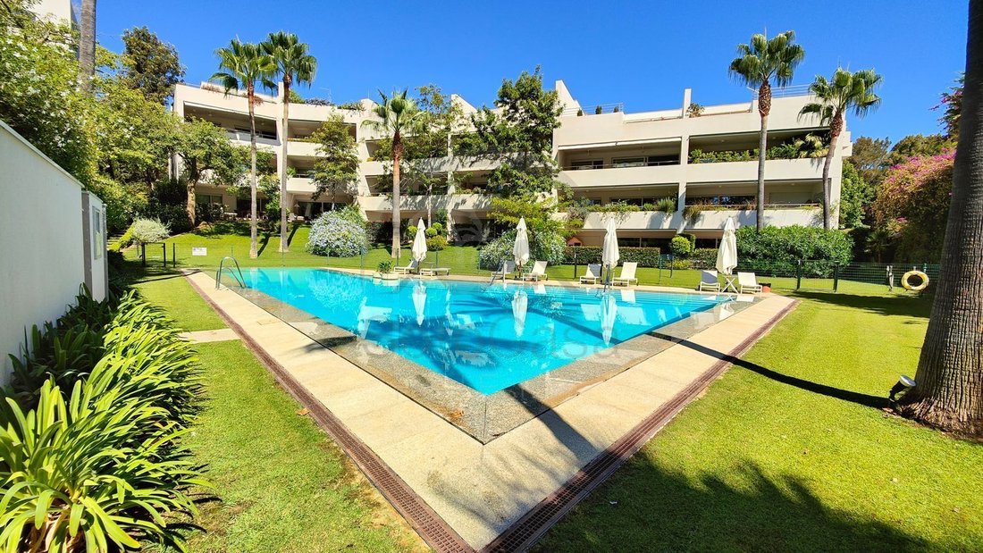 Apartment in Sotogrande, San Roque, Andalusia 1 - 15247222