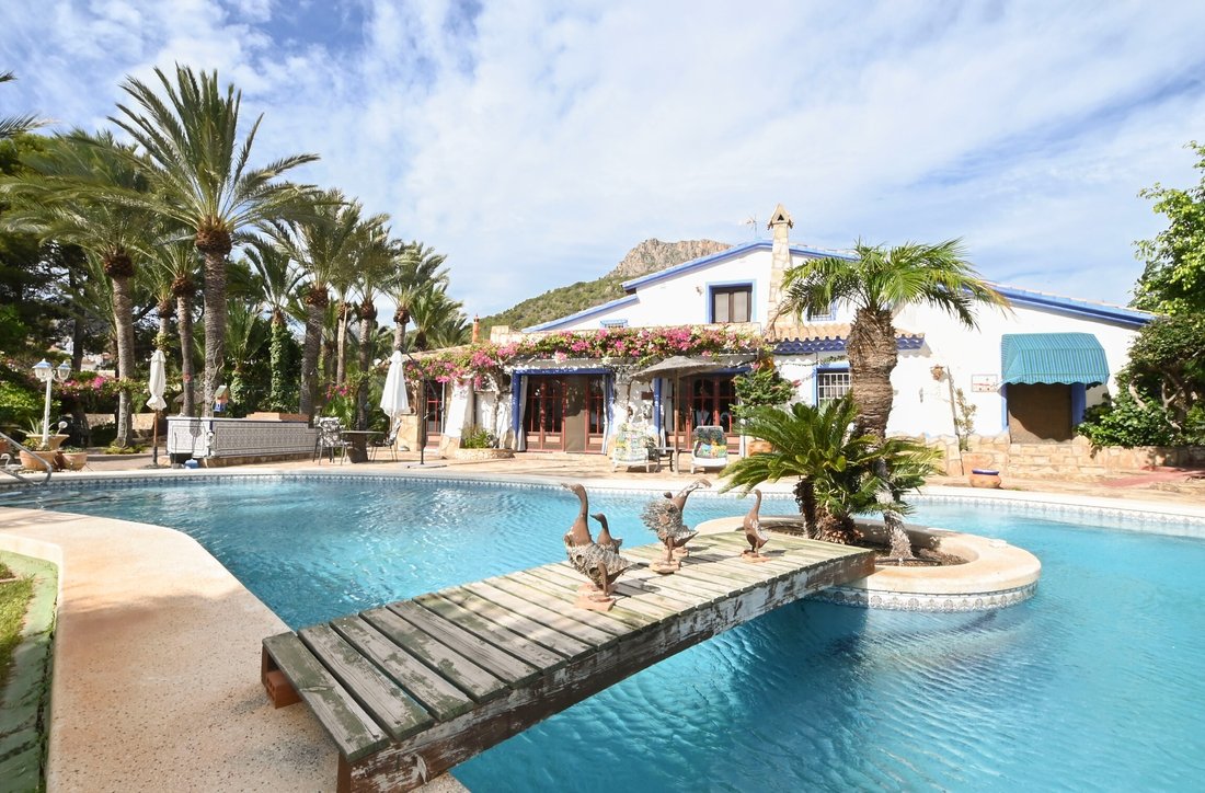 Villa in Calp / Calpe, Valencian Community, Spain 5 - 15247846